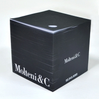 4면 검정색 인쇄 큐브형 포스트잇 (85*85mm) 800매_몰테니&C | 큐브형 메모지(단색인쇄) 제작