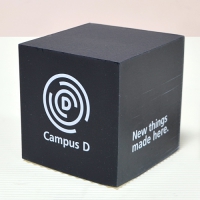 심플 블랙 로고 인쇄 큐브형 포스트잇 (80*80*mm) 800매_캠퍼스디 | 큐브형 메모지(단색인쇄) 제작